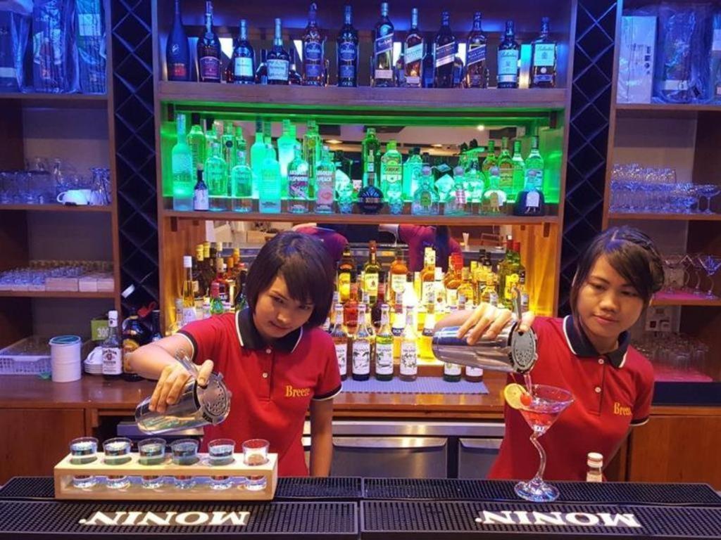 Asian Smile Hotel Янгон Экстерьер фото