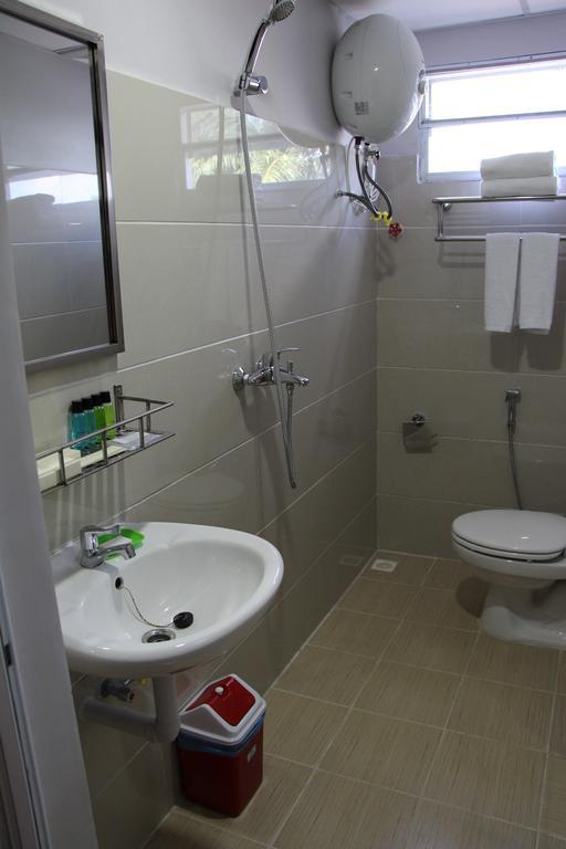 Asian Smile Hotel Янгон Экстерьер фото