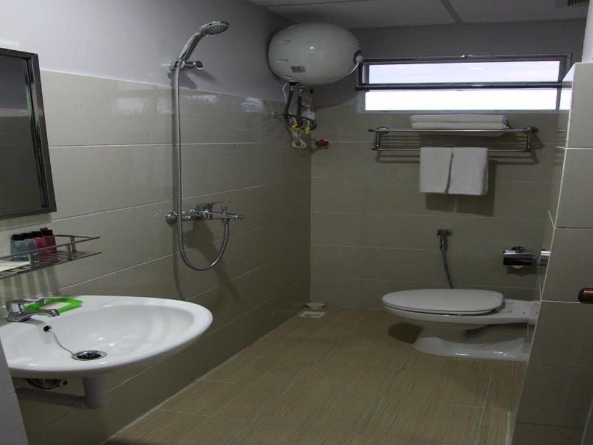 Asian Smile Hotel Янгон Экстерьер фото